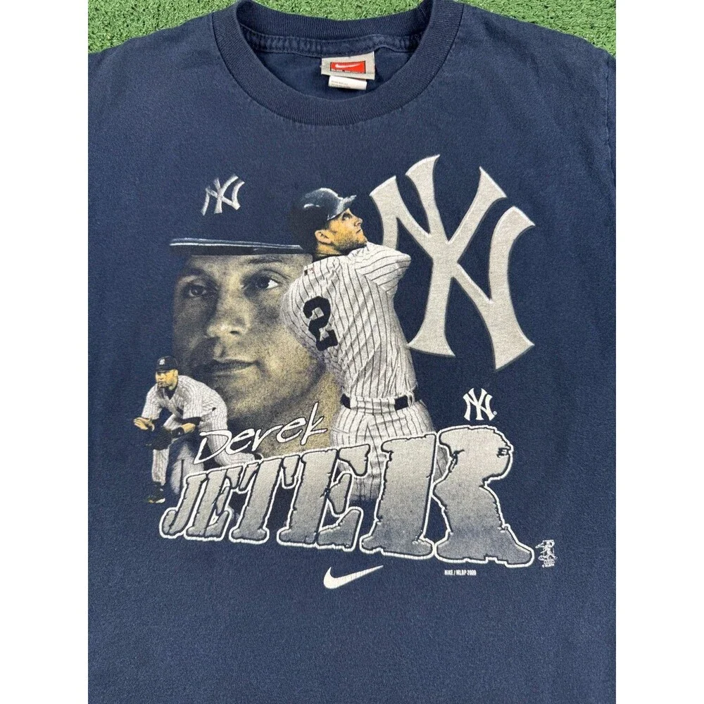 VTG Y2K Nike Derek Jeter Graphic T-Shirt Yankees Captain Youth Small